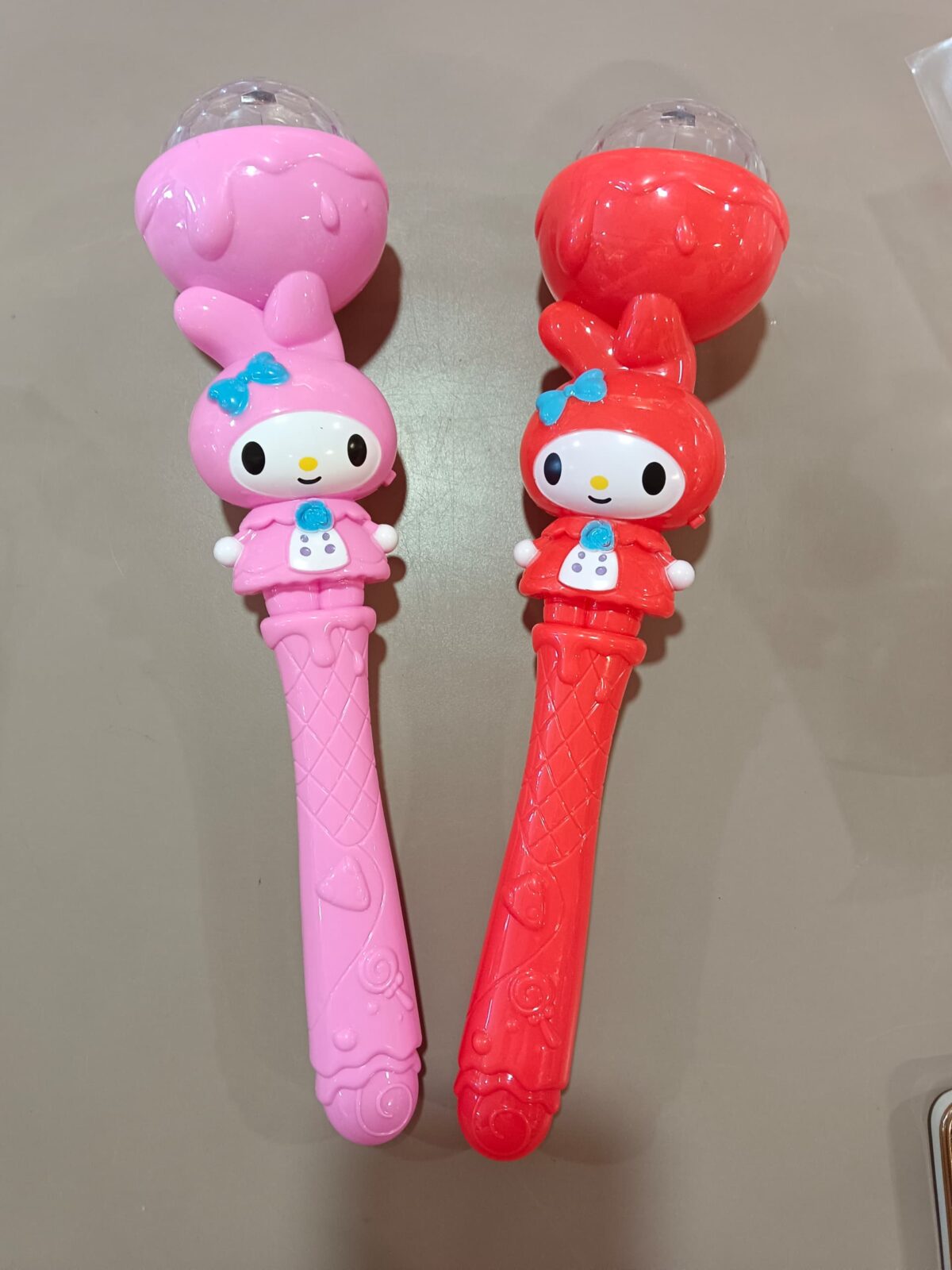 库洛米和美乐蒂音乐炫彩led灯棒 kuromi & melody music colorful light stick