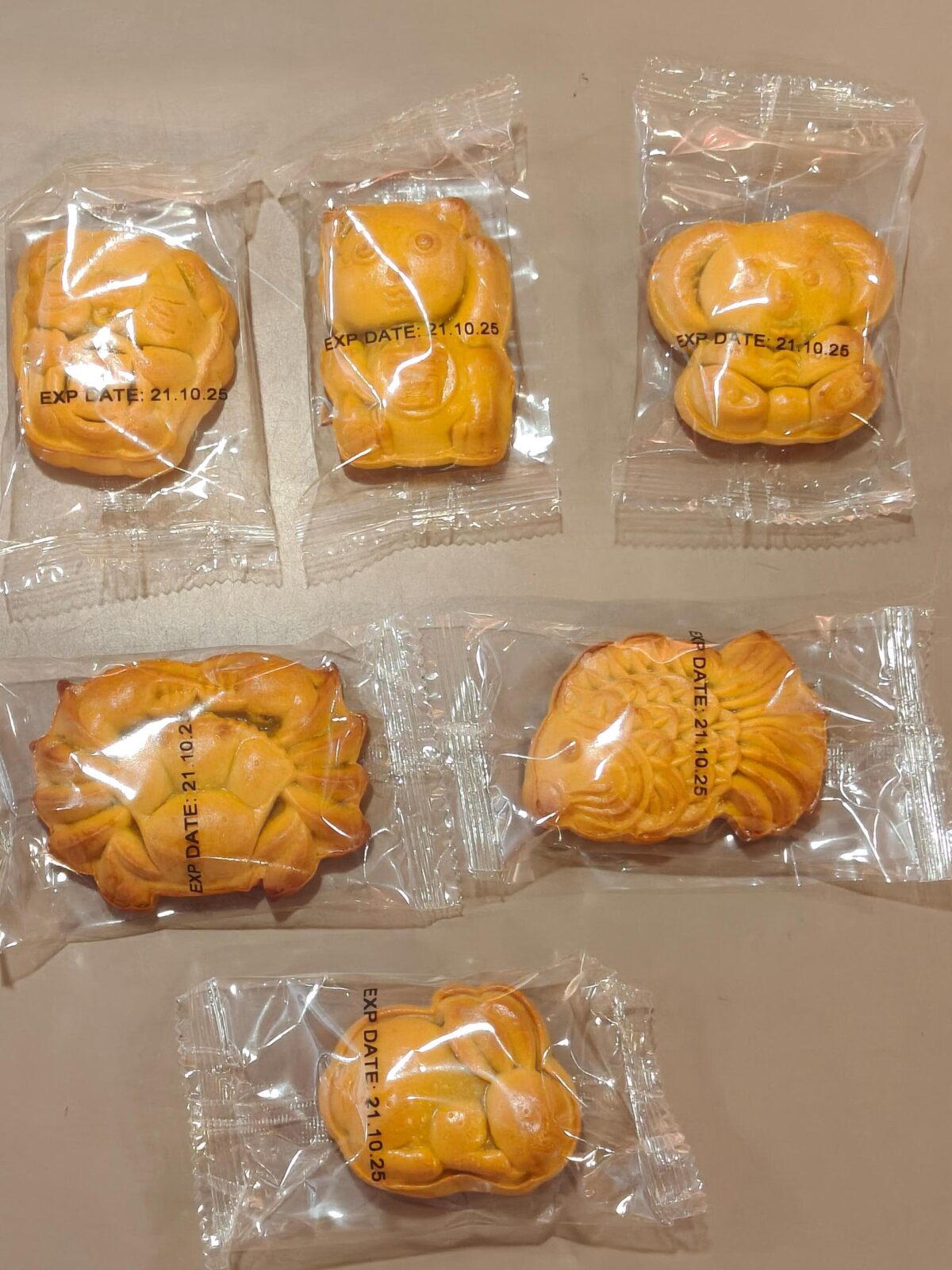 可爱卡通公仔饼 cartoon mooncake products