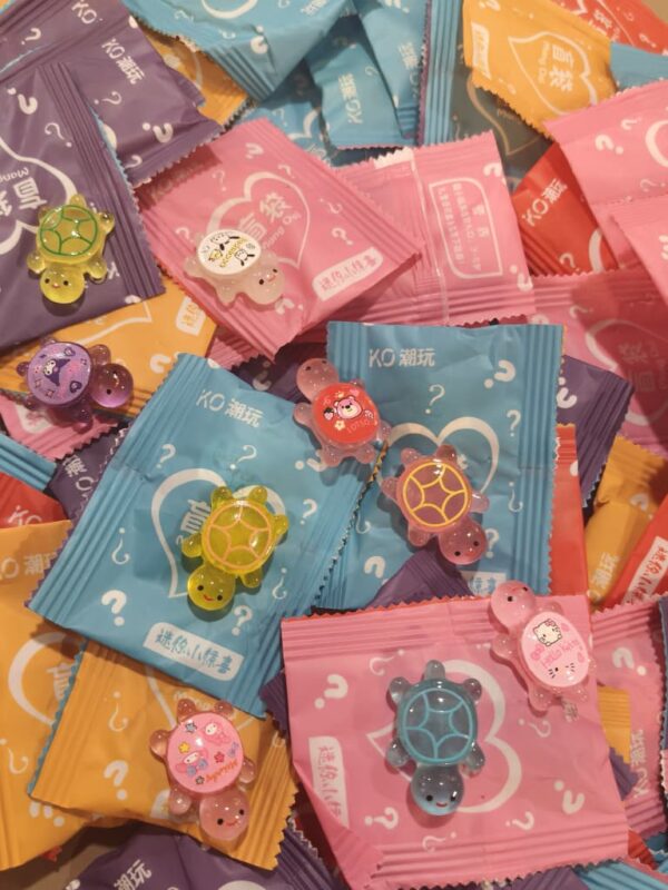 夜光乌龟盲袋(小)turtle night glow blind bags
